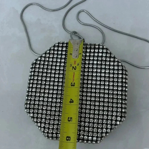 Zara Womens Bloggers Favorite Minaudiere Rhinestone Bag Silver Size 6"x6" - Picture 5 of 16